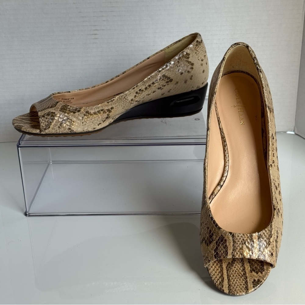 Cole Haan Wedge Women's Animal Print Leather Upper Heels Size 81/2 B